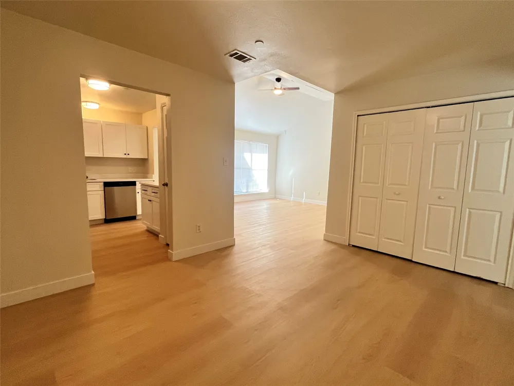 1129 Weston Drive Garland, TX 75043