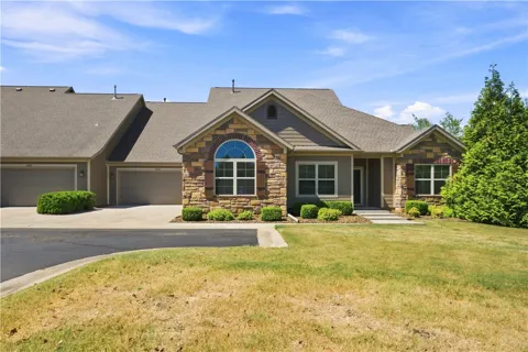 2400 SW Sierra Terrace