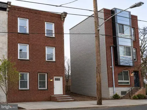 2204 7TH STREET