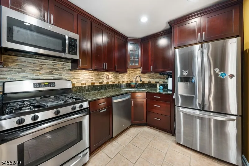 419 Edgewood Rd #1 Unit 1 Linden City, NJ 07036