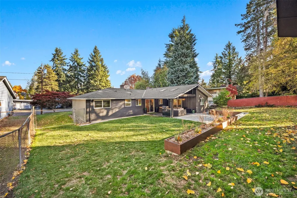 19217 4th Avenue S Des Moines, WA 98148