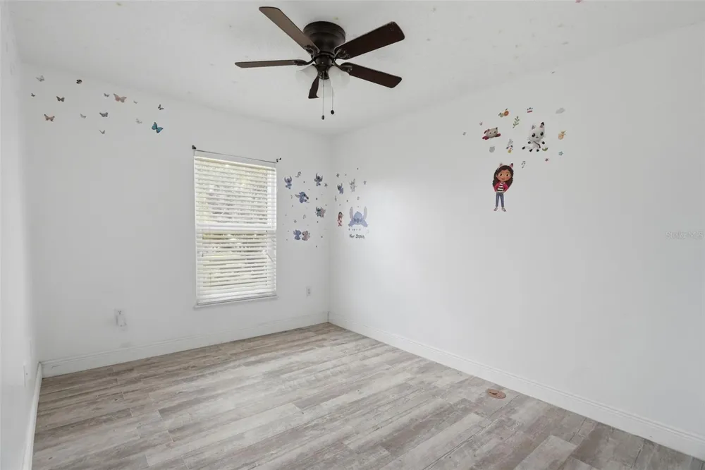 4604 ASHBURN SQUARE DRIVE Tampa, FL 33610