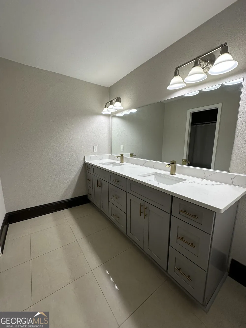 1907 Barrow WAY Duluth, GA 30096