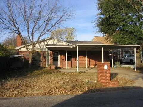 617 Comal Avenue