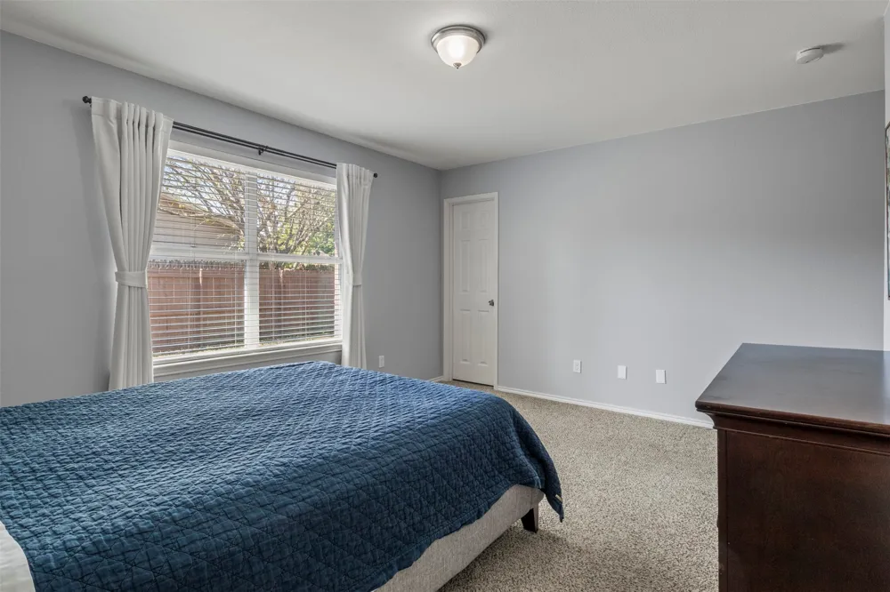 8570 Bearden Lane Dallas, TX 75227