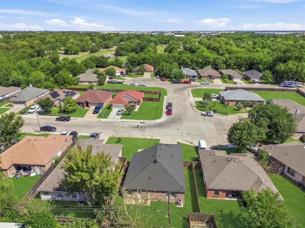 8570 Bearden Lane Dallas, TX 75227