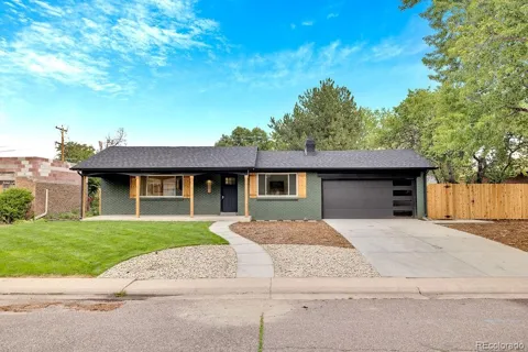 6651 E Dakota Avenue