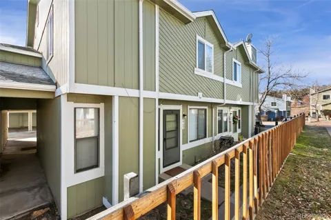 2721 Hearthwood Lane