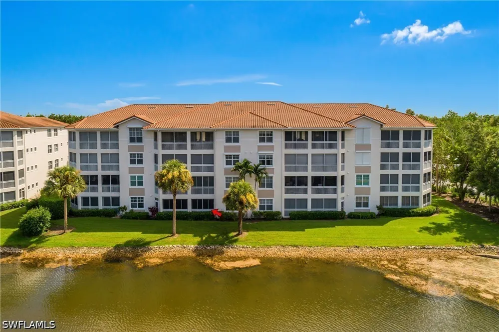 Waterford Drive #103 Naples, FL 34113
