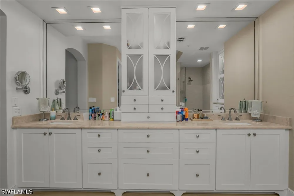 Waterford Drive #103 Naples, FL 34113