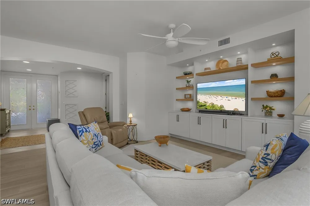 Waterford Drive #103 Naples, FL 34113