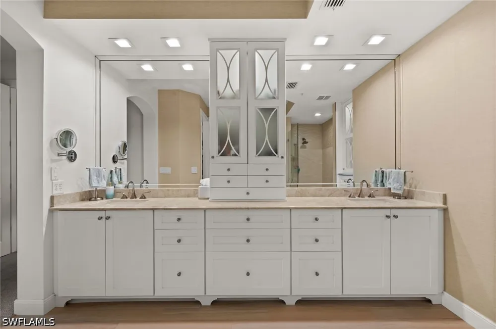 Waterford Drive #103 Naples, FL 34113
