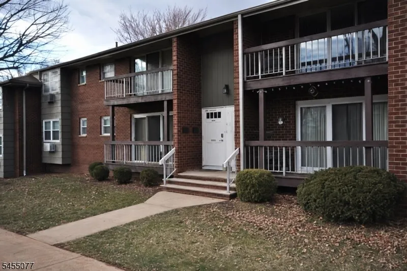 18 Deanna Dr #48 Unit 48 Hillsborough, NJ 08876