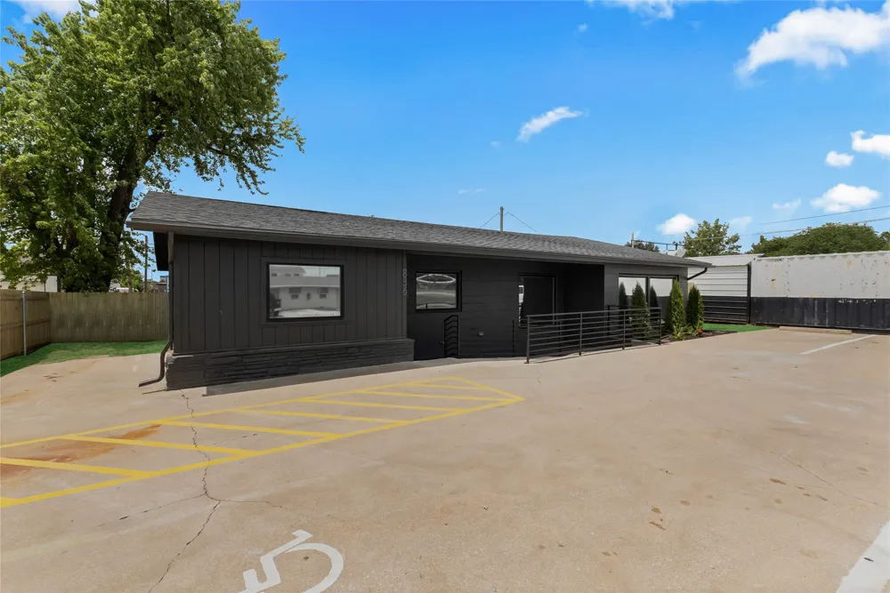 836 1st Street Broken Arrow, OK 74012
