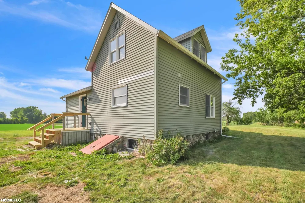 3818 E Hammell Beach Road Whitney Township, MI 48703