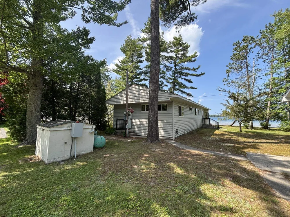 14438 Williams Drive Elk Rapids Township, MI 49629
