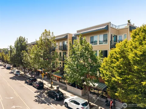 6801 Greenwood Avenue #304