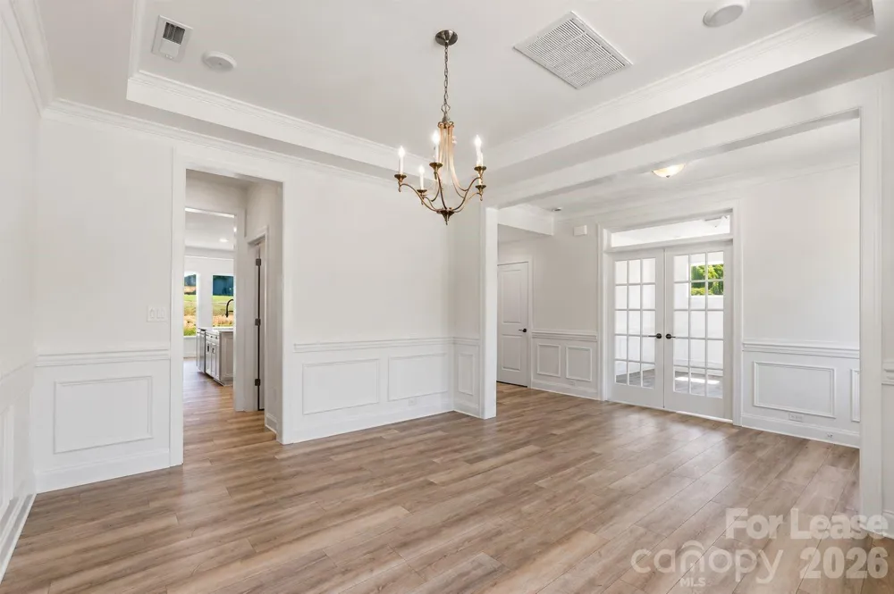 5944 Bakers Point Hickory, NC 28602