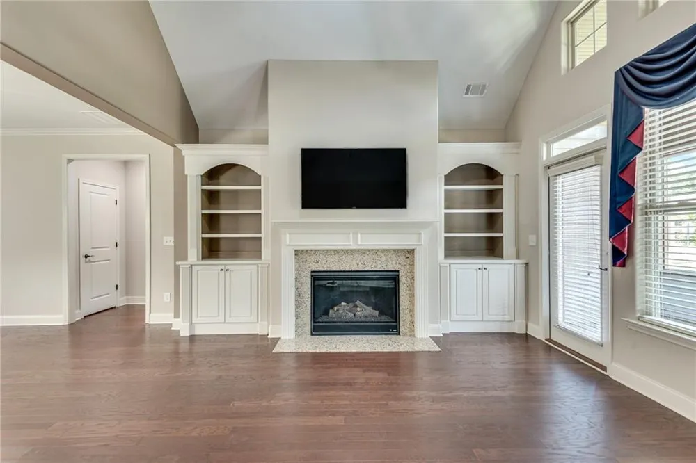 2785 Middlecreek Way Cumming, GA 30041