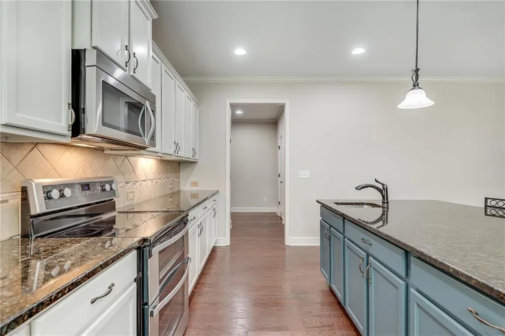 2785 Middlecreek Way Cumming, GA 30041