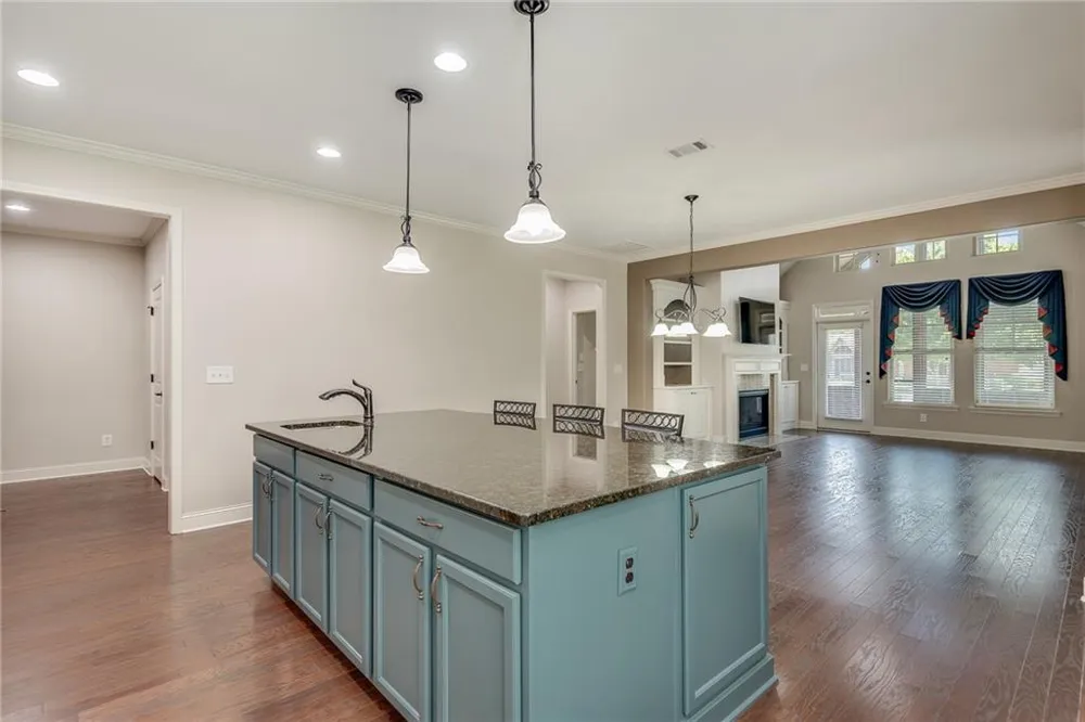 2785 Middlecreek Way Cumming, GA 30041
