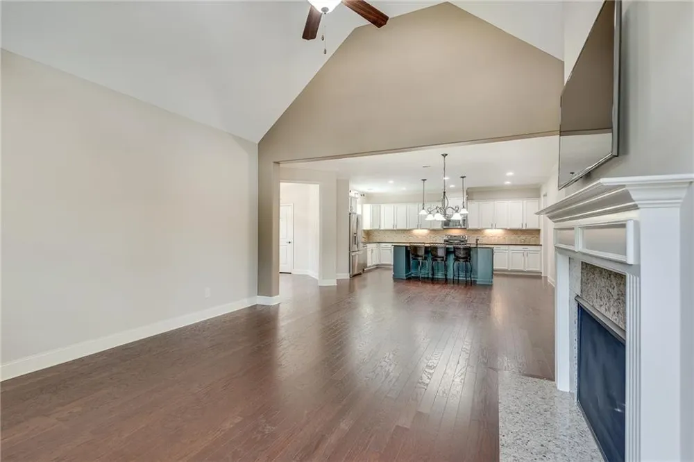 2785 Middlecreek Way Cumming, GA 30041