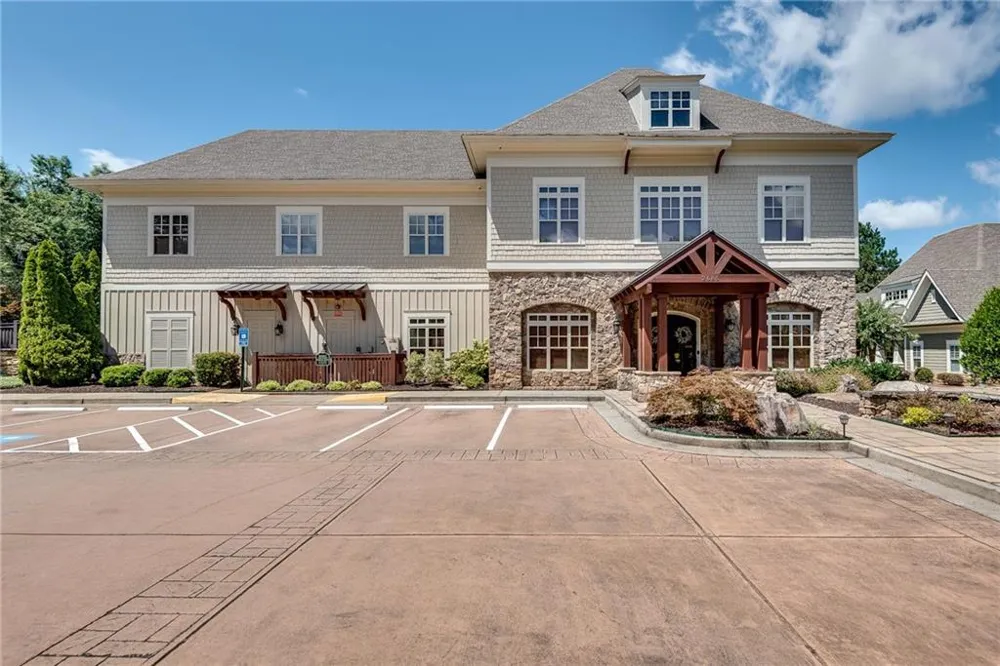 2785 Middlecreek Way Cumming, GA 30041