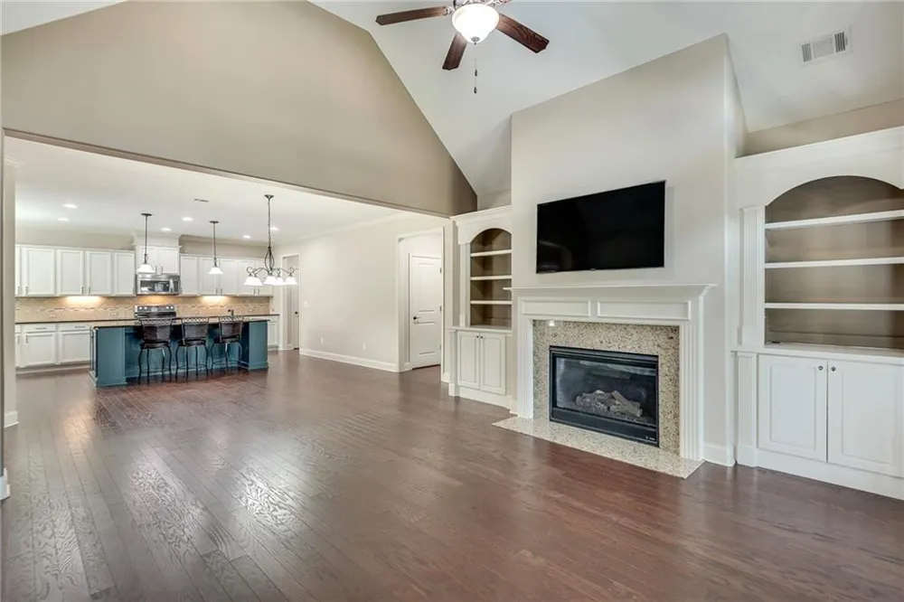 2785 Middlecreek Way Cumming, GA 30041