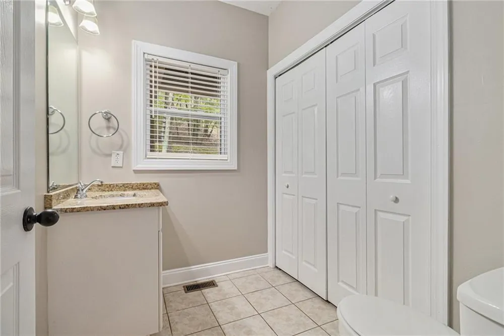 189 Pinebrook Drive Waleska, GA 30183