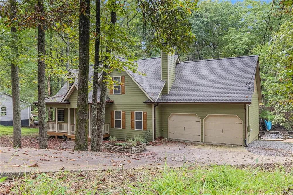 189 Pinebrook Drive Waleska, GA 30183