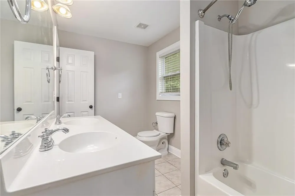 189 Pinebrook Drive Waleska, GA 30183