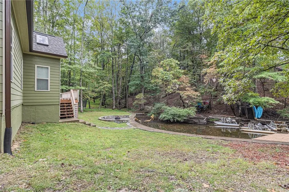 189 Pinebrook Drive Waleska, GA 30183