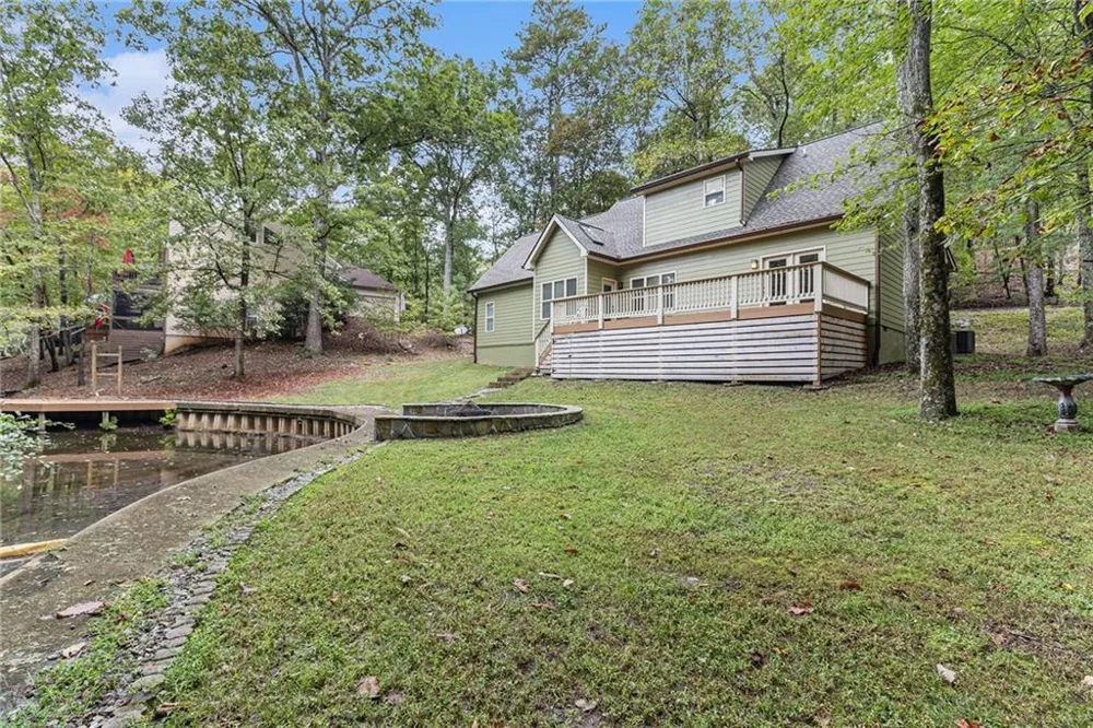 189 Pinebrook Drive Waleska, GA 30183
