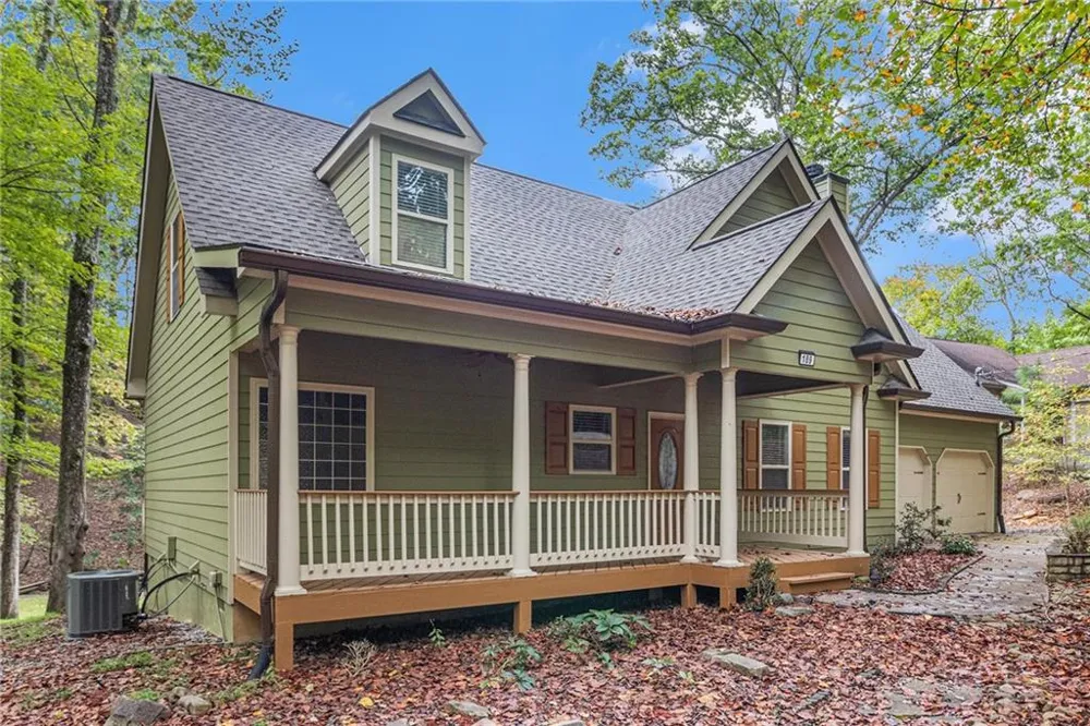 189 Pinebrook Drive Waleska, GA 30183