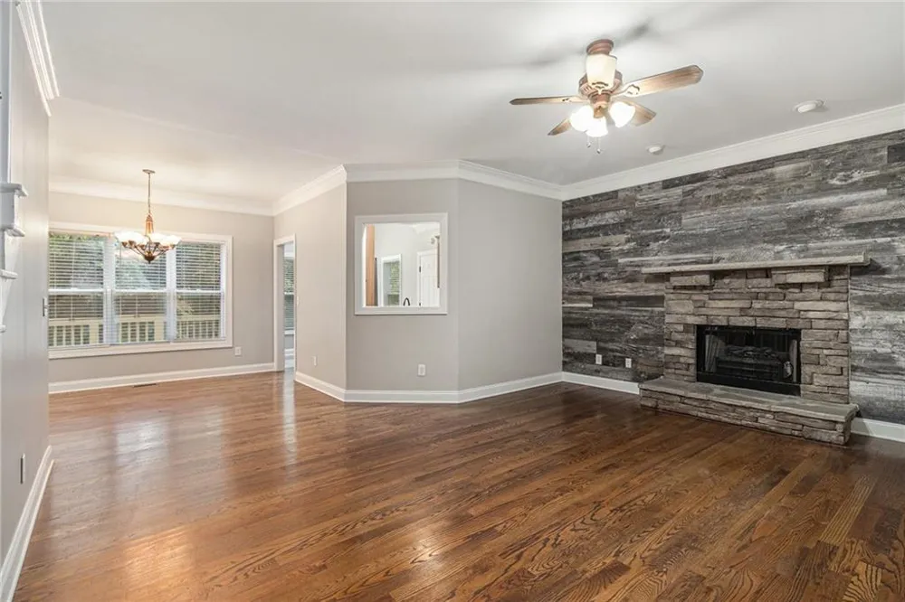 189 Pinebrook Drive Waleska, GA 30183
