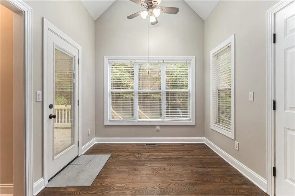 189 Pinebrook Drive Waleska, GA 30183