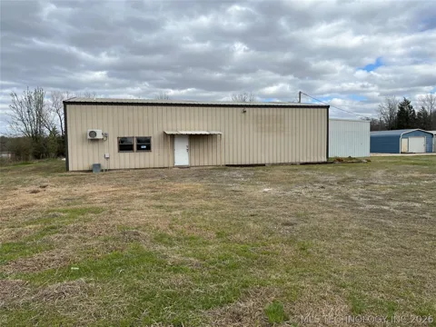 3756 S Mississippi