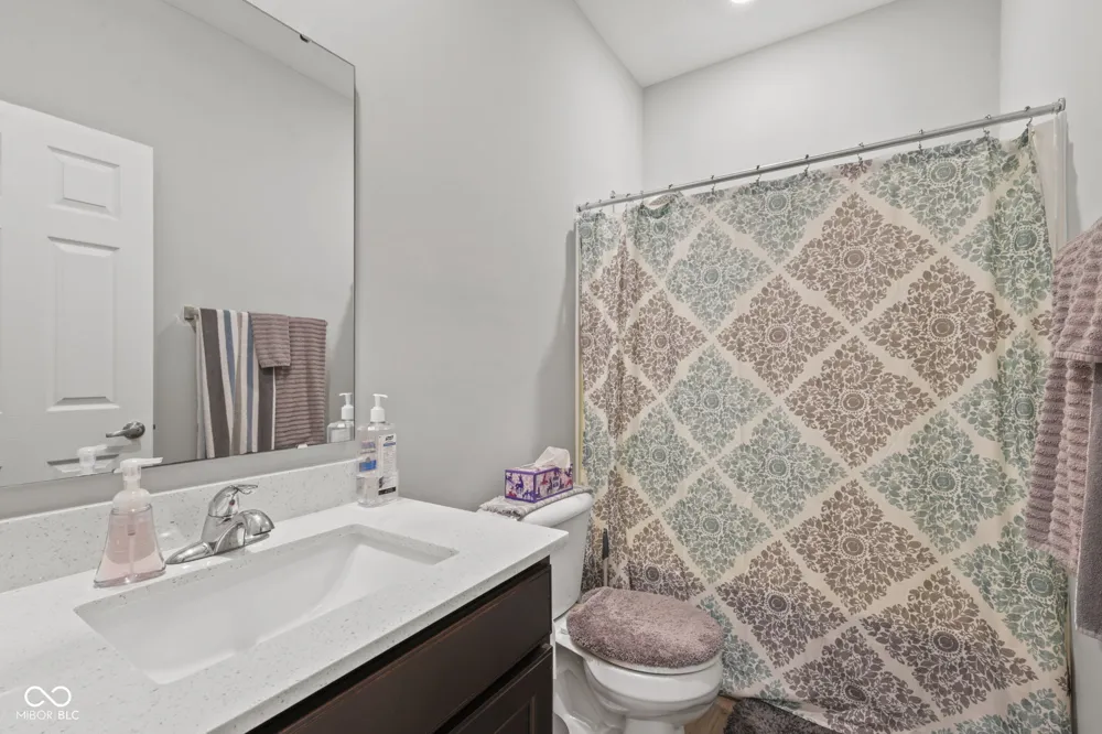 2537 Riviera Place Greenwood, IN 46143