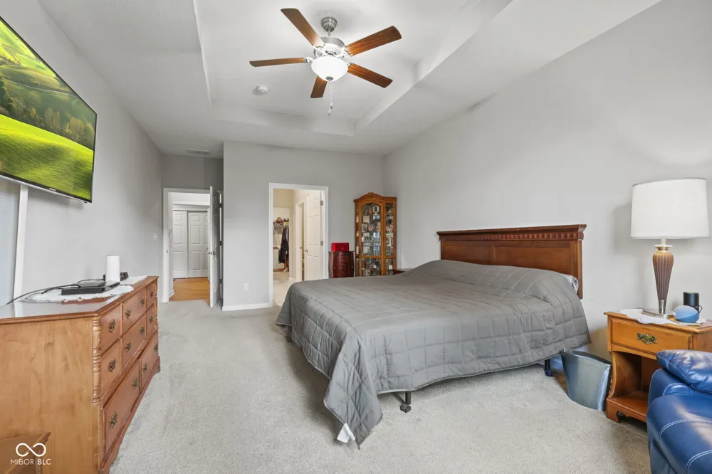 2537 Riviera Place Greenwood, IN 46143