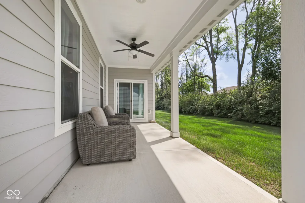 2537 Riviera Place Greenwood, IN 46143