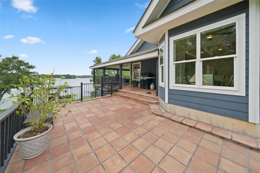 7581 E Lake Drive Murchison, TX 75778