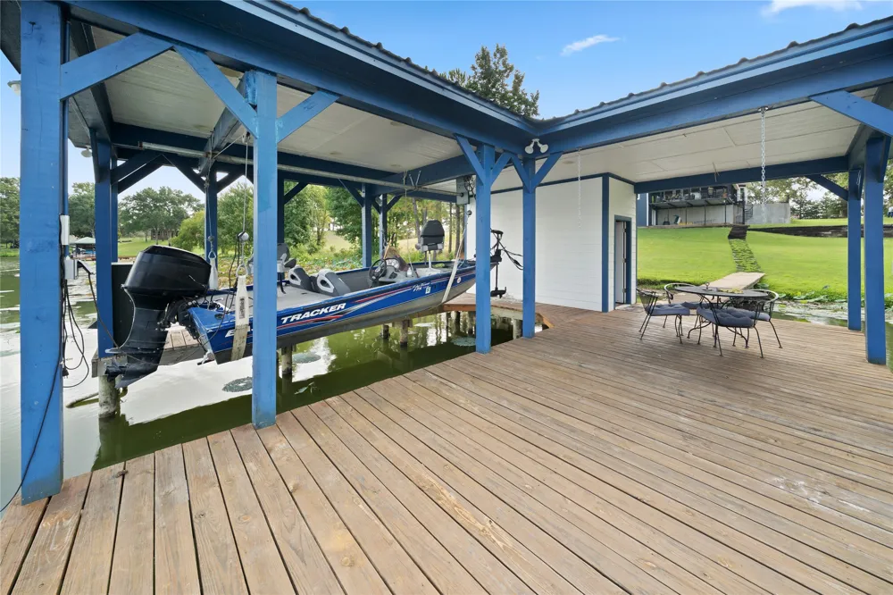 7581 E Lake Drive Murchison, TX 75778