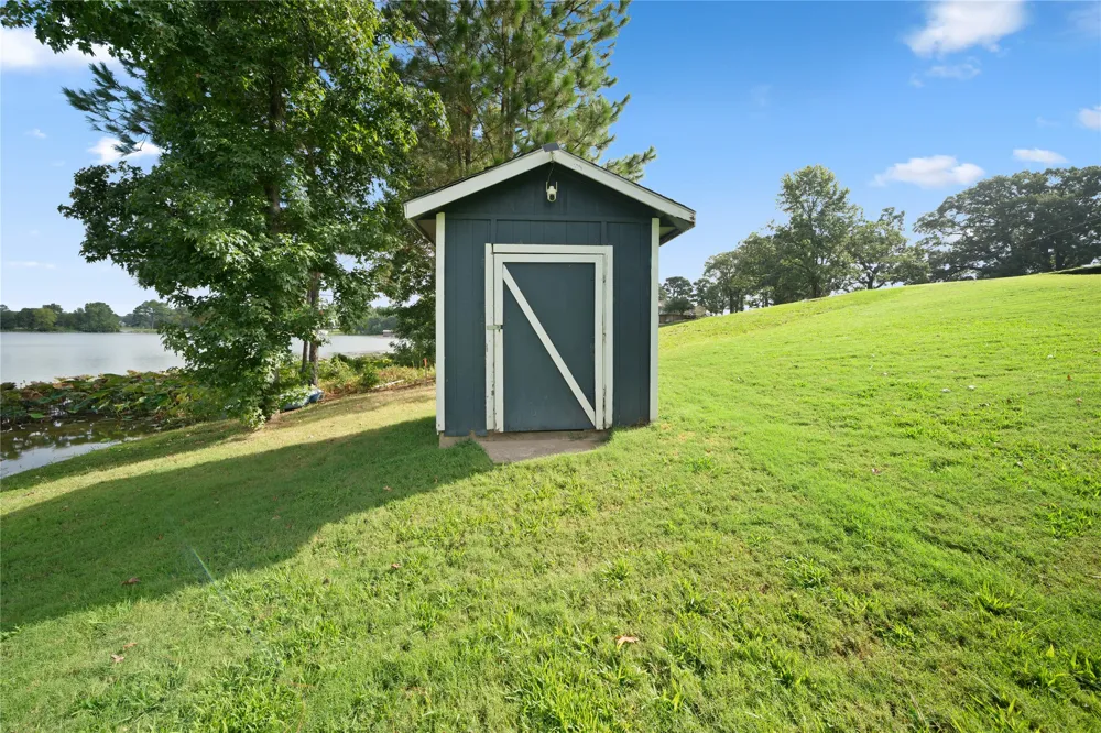 7581 E Lake Drive Murchison, TX 75778