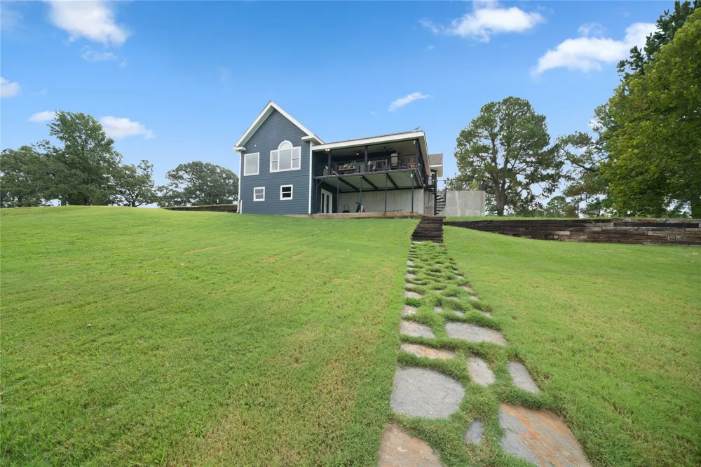 7581 E Lake Drive Murchison, TX 75778
