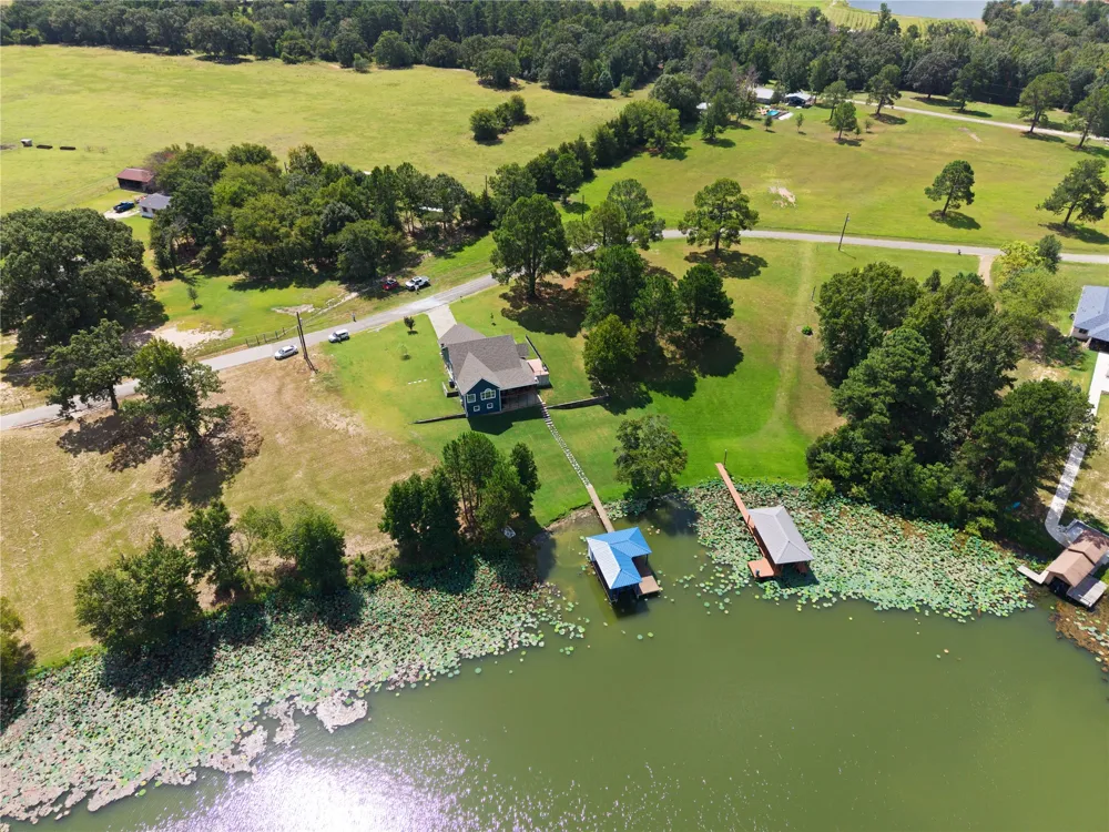 7581 E Lake Drive Murchison, TX 75778