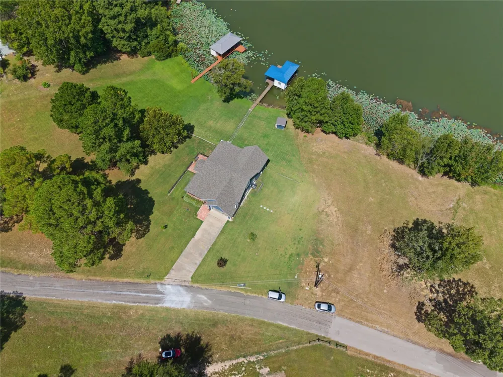7581 E Lake Drive Murchison, TX 75778