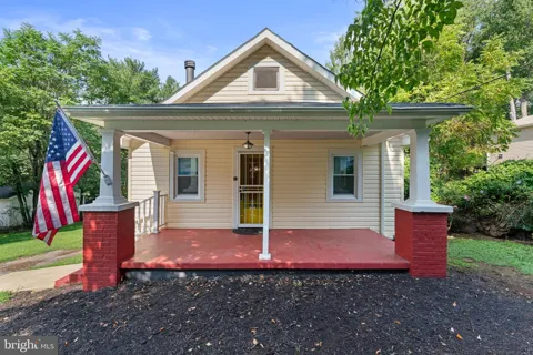 2210 PLEASANT VIEW AVENUE