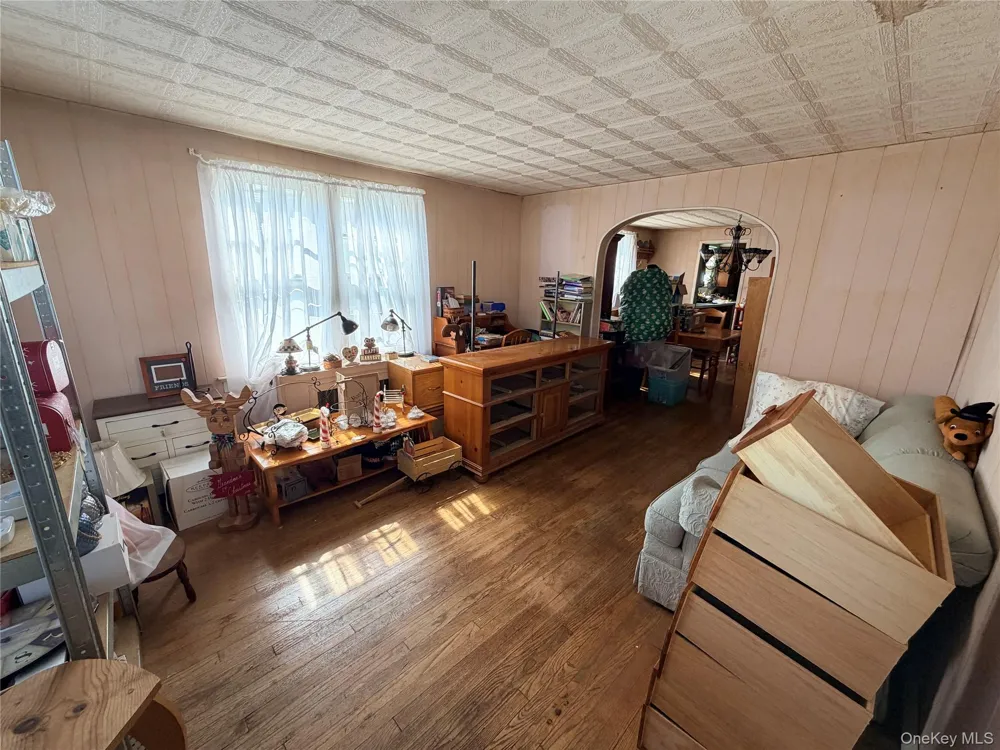 2851 Wilson Avenue Bellmore, NY 11710