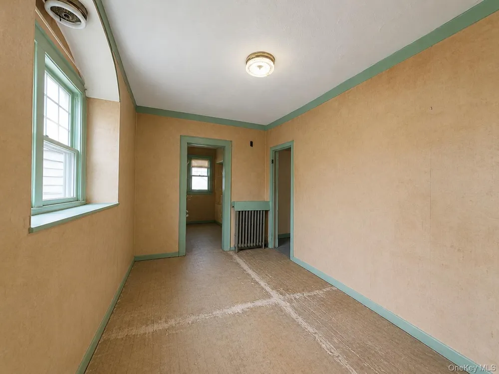 2851 Wilson Avenue Bellmore, NY 11710