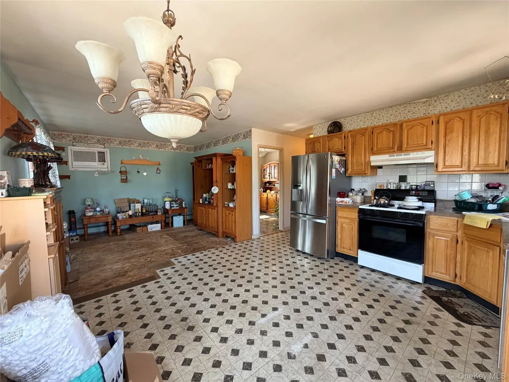 2851 Wilson Avenue Bellmore, NY 11710